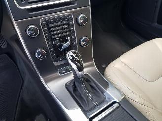Volvo V-60 2.4 D6 AWD Plug-In Hybrid Summum picture 17