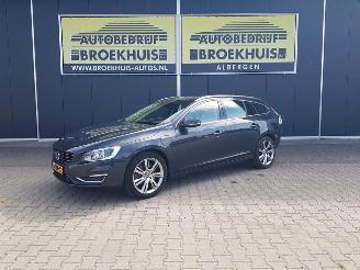 Auto incidentate Volvo V-60 2.4 D6 AWD Plug-In Hybrid Summum 2013/12