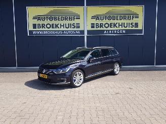 Voiture accidenté Volkswagen Passat Variant 1.4 TSI GTE Highline 2015/12