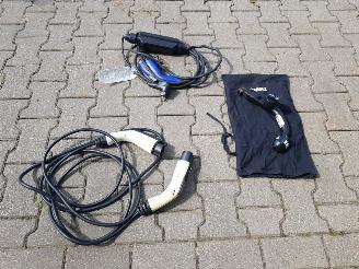 Toyota Prius 1.8 Plug-in Executive Business picture 33