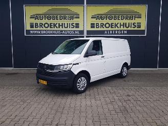 krockskadad bil bedrijf Volkswagen Transporter 2.0 TDI L1H1 26 2023/9