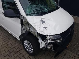Volkswagen Transporter 2.0 TDI L1H1 26 picture 9