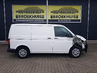 Volkswagen Transporter 2.0 TDI L1H1 26 picture 4