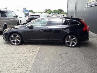 Volvo V-60 V60 I (FW/GW), Combi, 2010 / 2018 2.0 D4 16V picture 2
