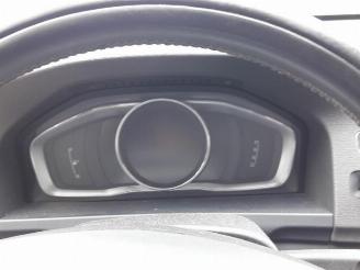 Volvo V-60 V60 I (FW/GW), Combi, 2010 / 2018 2.0 D4 16V picture 14