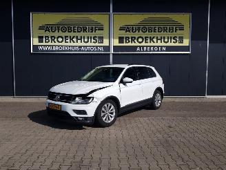 Unfallwagen Volkswagen Tiguan 1.5 TSI ACT Comfortline 2019/1