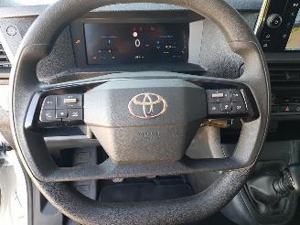 Toyota Proace Worker 1.5 D-4D L2 Navigator picture 18