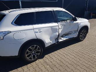 Mitsubishi Outlander 2.0 PHEV Executive Edition X-Line picture 9