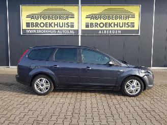 Ford Focus Wagon 1.6-16V Ghia picture 4