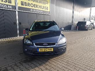 Ford Focus Wagon 1.6-16V Ghia picture 3