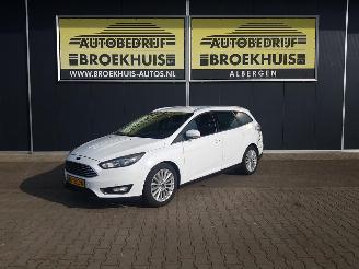 Vaurioauto  passenger cars Ford Focus Wagon 1.0 Titanium Edition 2015/11