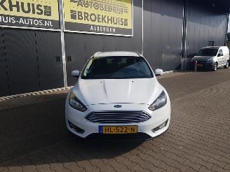 Ford Focus Wagon 1.0 Titanium Edition picture 3