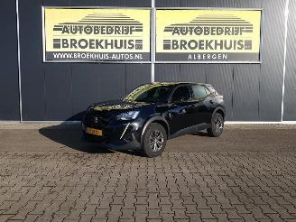 Damaged car Peugeot 2008 1.2 PureTech Active Pack 2023/2