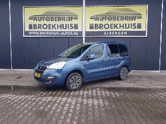 Schadeauto Peugeot Partner Tepee Electric Active 2017/9