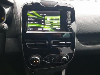 Renault Clio Estate 0.9 TCe Limited picture 18
