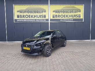 Vaurioauto  passenger cars Peugeot 208 1.2 PureTech Active Pack 2023/1