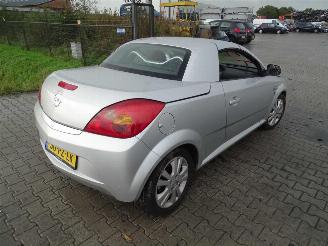 Opel Tigra Twin Top Cabrio 1.4 16V picture 1