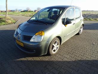 Renault Modus 1.2 16v picture 3