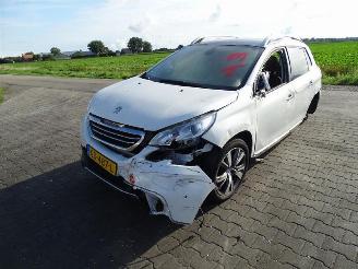 Peugeot 2008 1.2 12v picture 3
