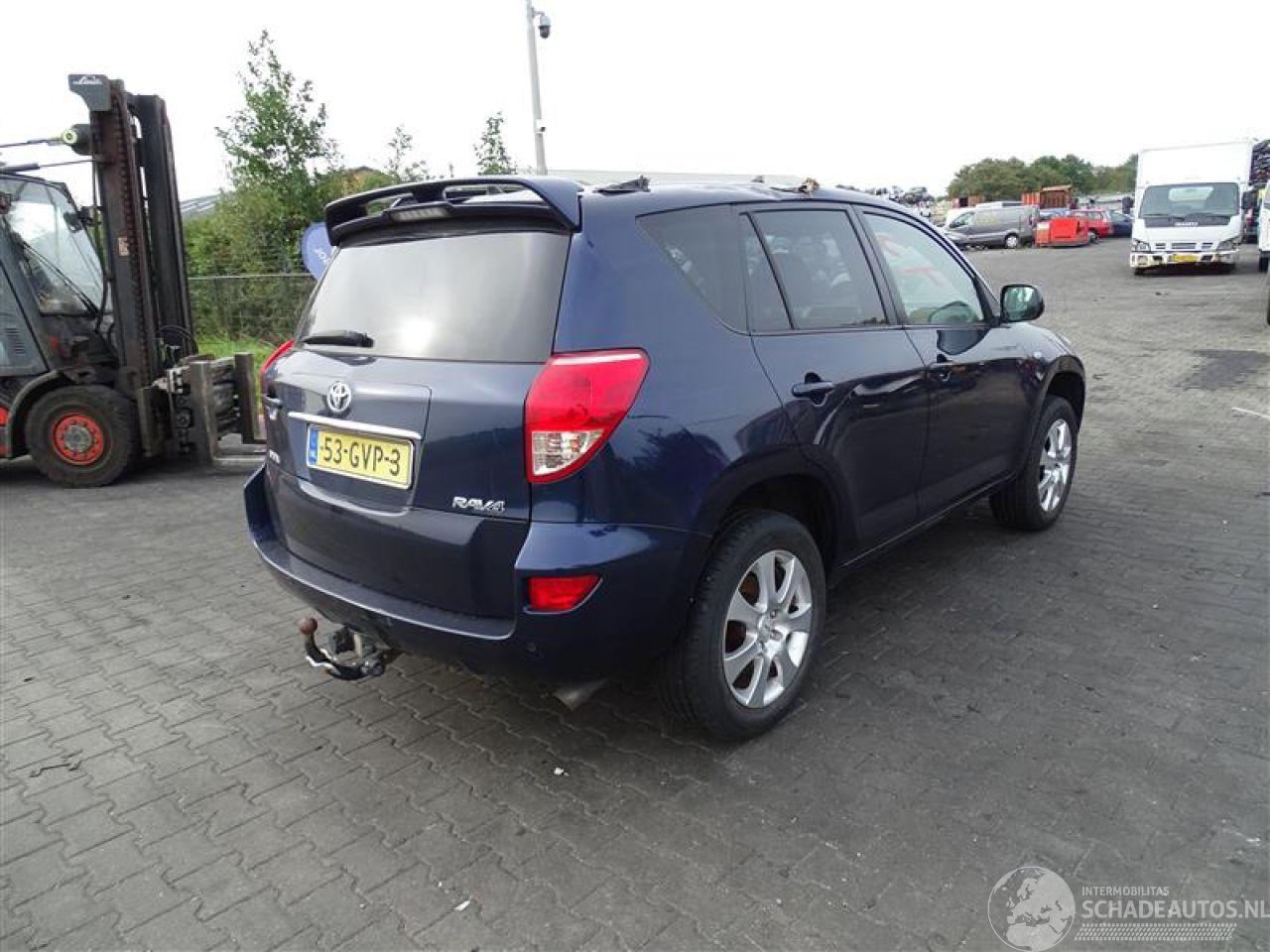 Toyota Rav-4 2.0 16v