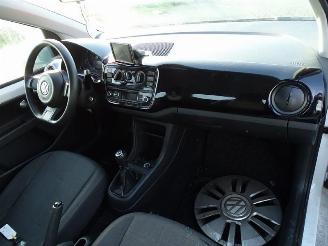 Volkswagen Up! 1.0 picture 5