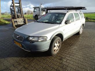 Volvo Xc-70 2.4 T picture 3