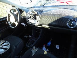 Volkswagen Up! 1.0 picture 5