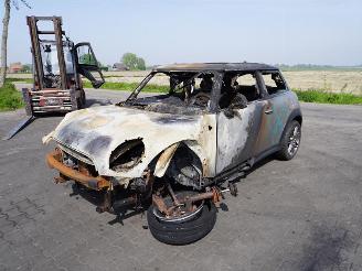 Mini Mini COOPER D picture 3