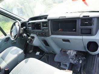 Ford Transit 2.2 TDCi picture 5