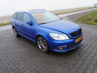 Skoda Octavia Combi 2.0 TFSi RS picture 4