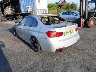 BMW 3-serie 320i picture 2