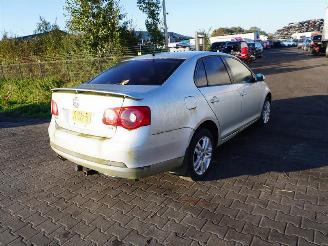 Uttjänta bilar auto Volkswagen Jetta 2.5 2007/1