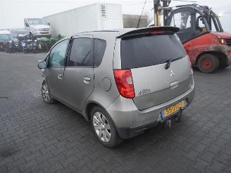 Mitsubishi Colt 1.3 16v picture 2