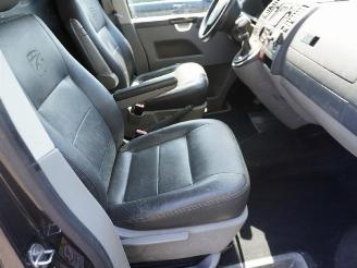 Volkswagen Transporter 2.5 TDi picture 9