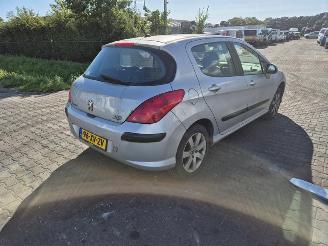 Salvage car Peugeot 308 1.6 VTI 16V (EP6(5FW)) 2007/10