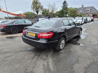 Vaurioauto  passenger cars Mercedes E-klasse E-220 CDI 16V BlueEfficiency,BlueTEC (OM651.924(Euro 5; Euro 6)) 2009/7