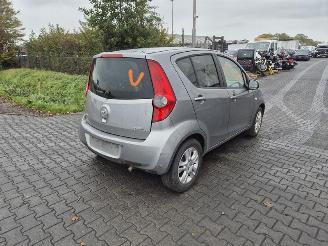 Démontage voiture Opel Agila 1.0 12V 2011/10