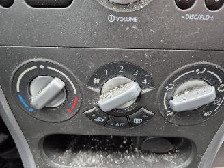 Opel Agila 1.0 12V picture 6