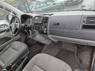Volkswagen Transporter 2.0 picture 8