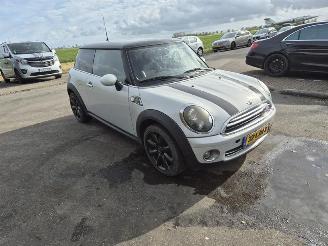 Mini Cooper 1.6 16V picture 4