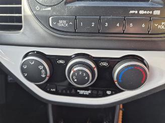 Kia Picanto 1.2 16v picture 8