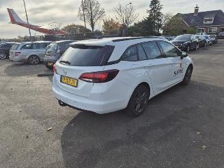 Vaurioauto  passenger cars Opel Astra SPORTS TOURER+ 1.2 Turbo 2022/5
