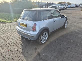 Uttjänta bilar auto Mini Cooper 1.6 16v 2001/12