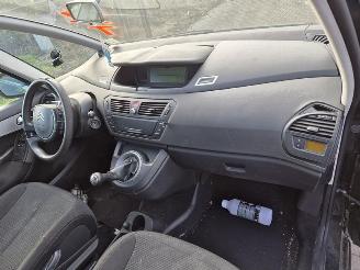 Citroën Grand C4 Picasso 1.6 Vti picture 5