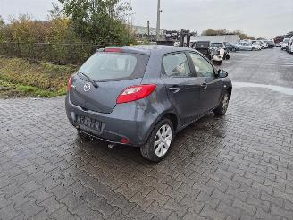 Uttjänta bilar auto Mazda 2 1.5 2011/8