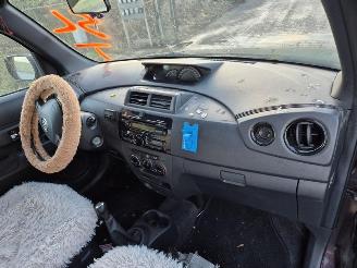 Daihatsu Materia 1.5 16v picture 5