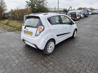 Salvage car Chevrolet Spark 12 16v 2010/7