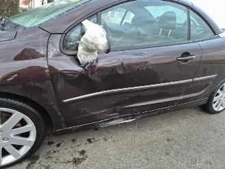 Peugeot 207 CC 1.6 HDiF picture 9