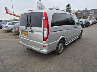 krockskadad bil bedrijf Mercedes Vito 120 CDi DC 2008/2