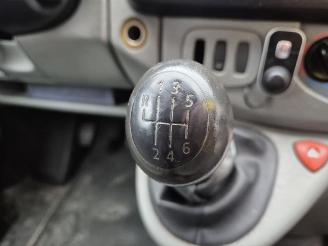 Renault Trafic 2.5 dCi picture 13